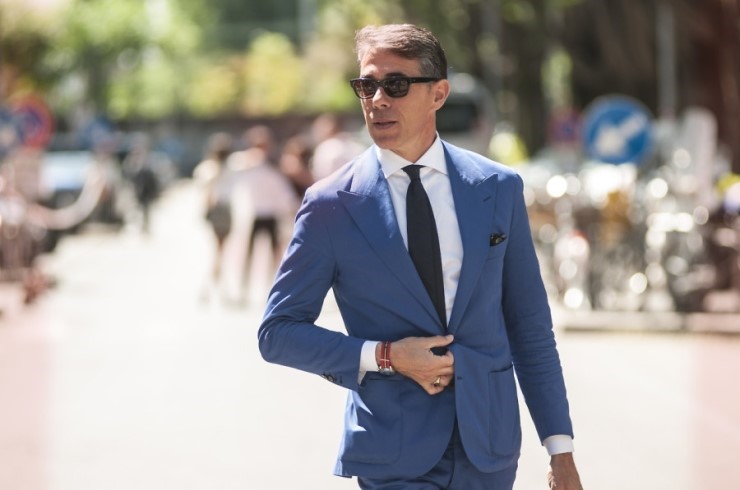 Alberto-Scaccioni-perfrect-blue-menswear-jacket-900x597.jpg