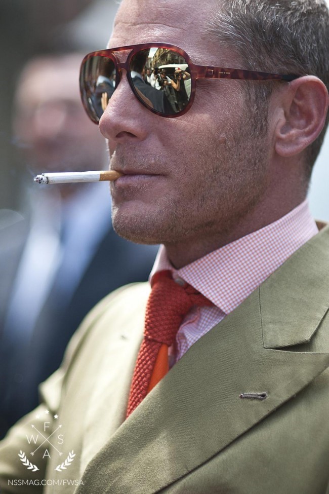 lapo-elkann-portret-sunglasses-smoking-italian-fiat-agnelli-650x975.jpg