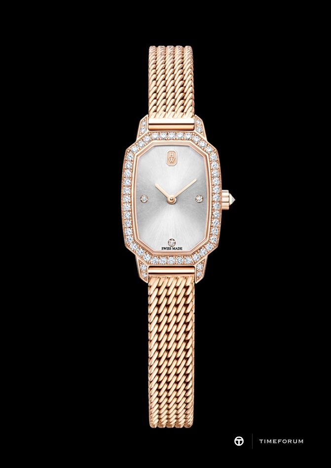 HW_Harry_Winston_Emerald_Rose_Gold_face_blackBG_LD-007.jpg