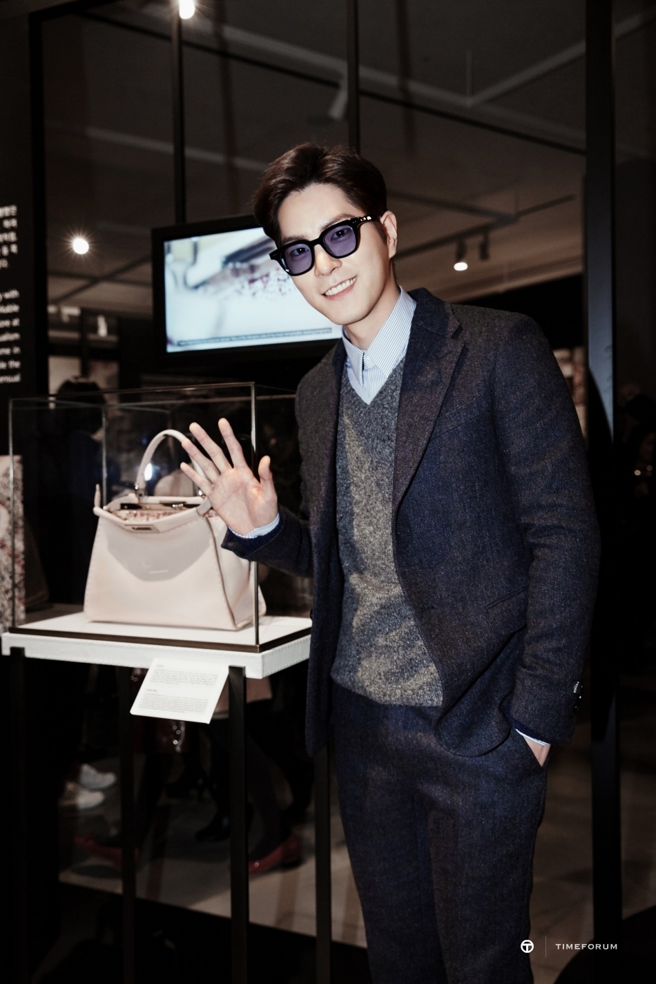 SeoulPeekabooProject_Hong Jong Hyun.jpg