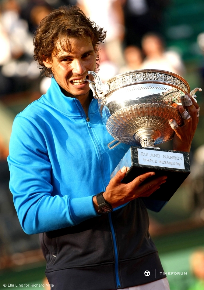 Rafael Nadal-Roland Garros 2011-017.jpg