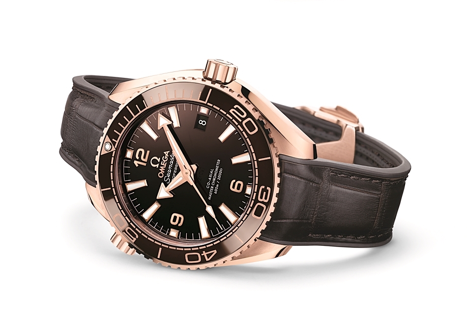 215.63.40.20.13.001_Seamaster Planet Ocean 39.5mm-013.jpg