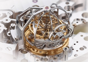 260주년을 기념하는 아뜰리에 캐비노티에의 가장 복잡한 회중시계 티저