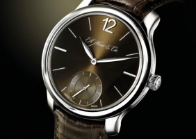 H. Moser and Cie 소유주 변경