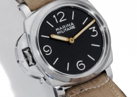 파네라이 PAM 111 (Panerai PAM 111)